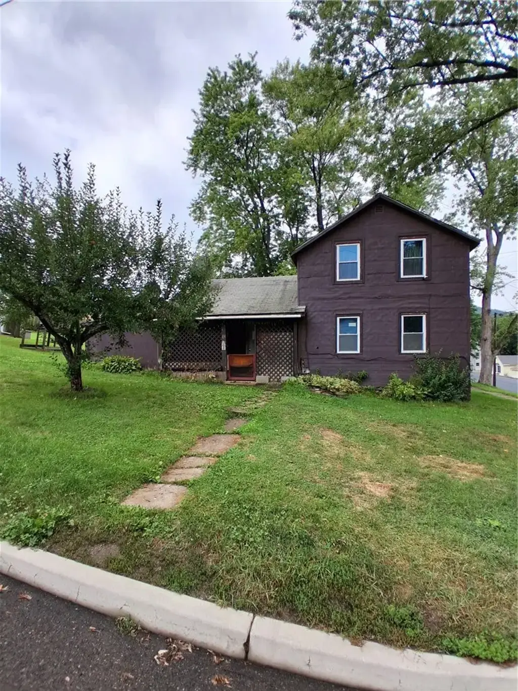 277 Chestnut, Corning City