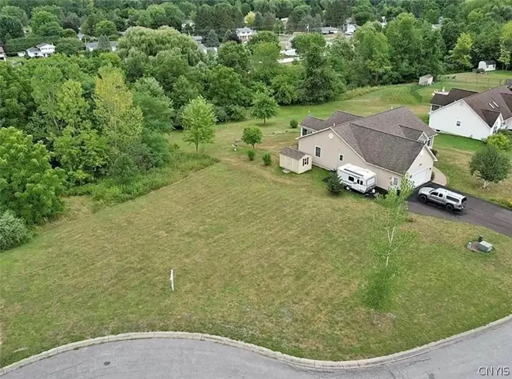 112 Jacob Lane, Sullivan