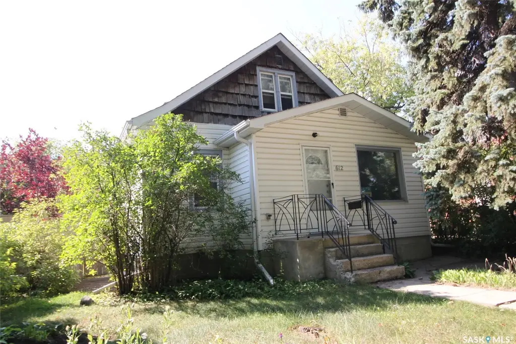 612 7th Street E, Saskatoon