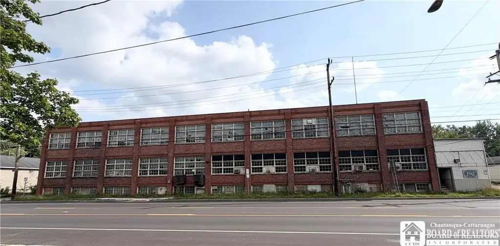 1300 E 2nd Street, Jamestown