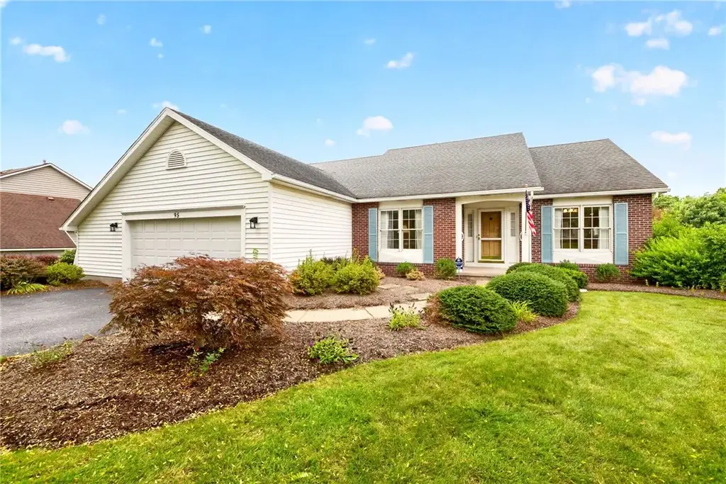 95 Rock Creek, Henrietta