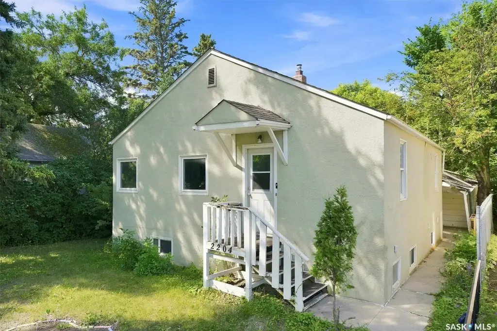 2204 Lorne Avenue, Saskatoon