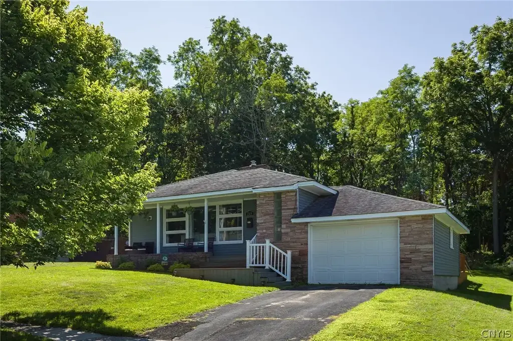 245 Schley Drive, Watertown City