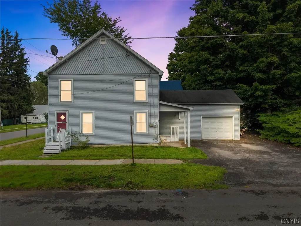 Photo of Listing #S1711854