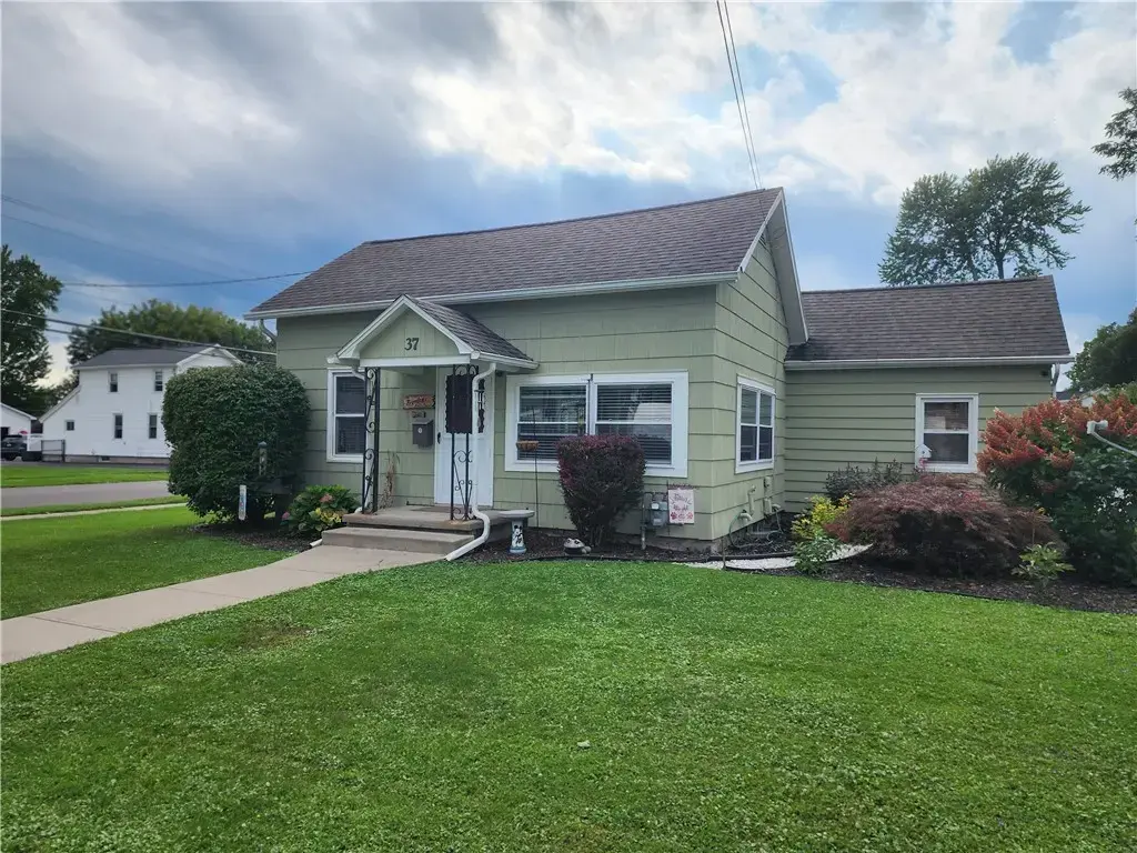 37 Maple Street, Auburn