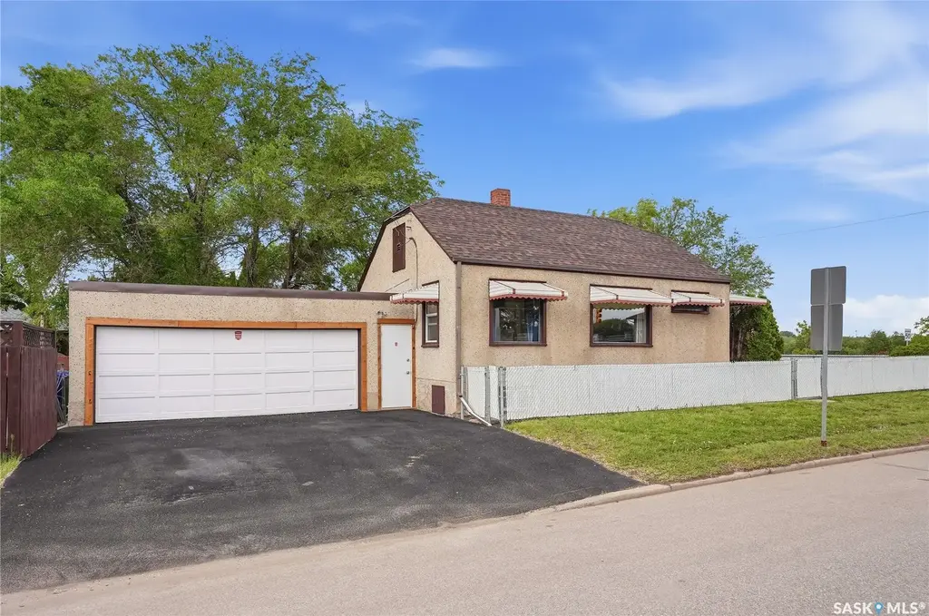 201 P Avenue N, Saskatoon