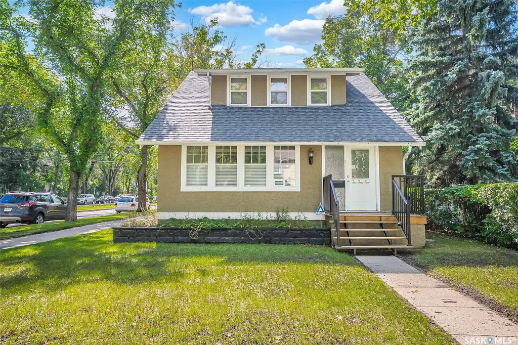 234 10th Street E, Saskatoon