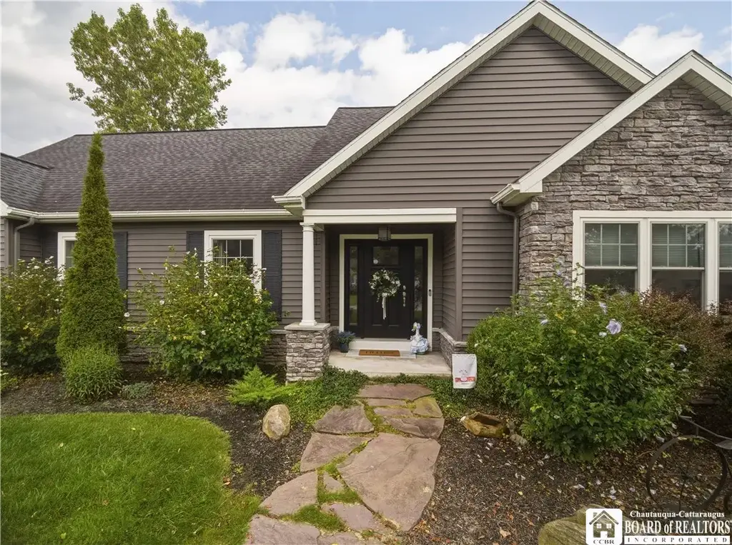 2884 Bentley Avenue, Ellicott