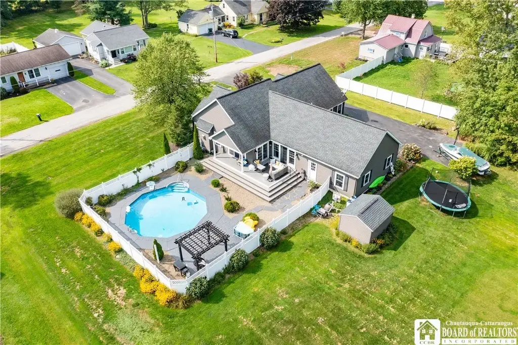 2884 Bentley Avenue, Ellicott