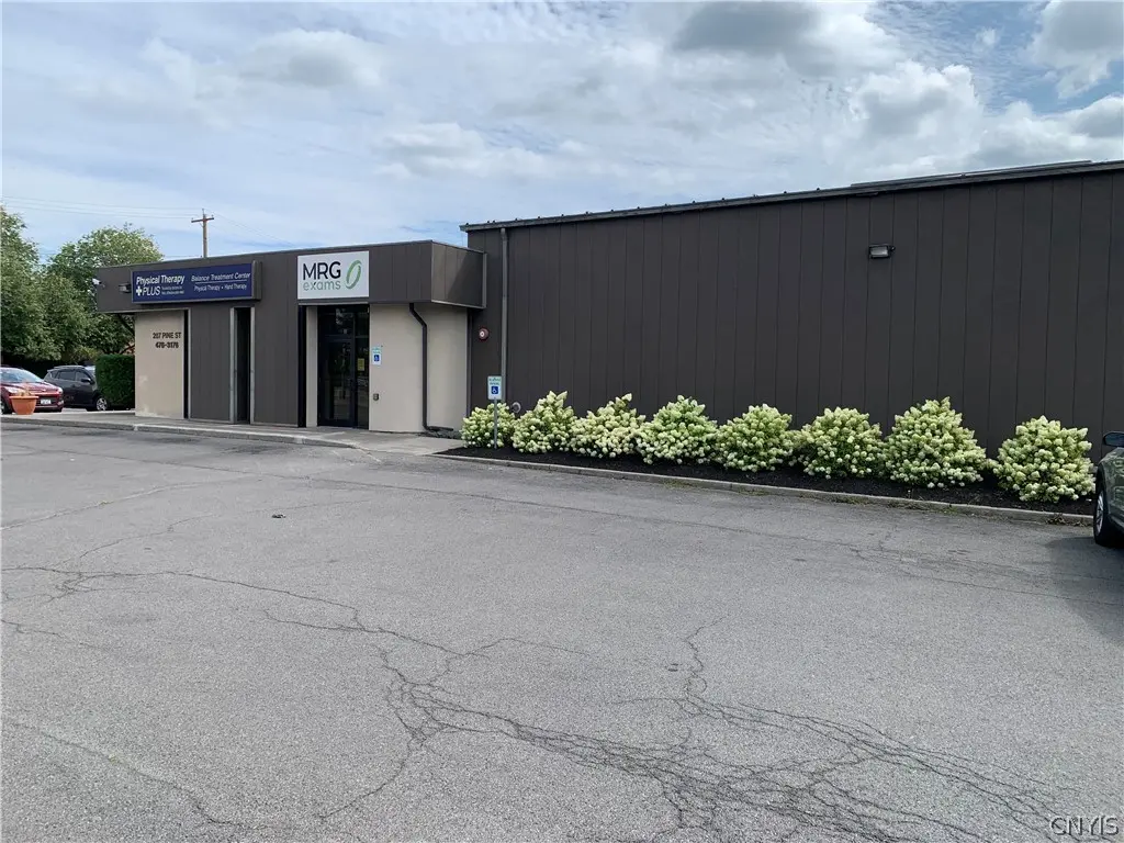 Photo of Listing #S1709769