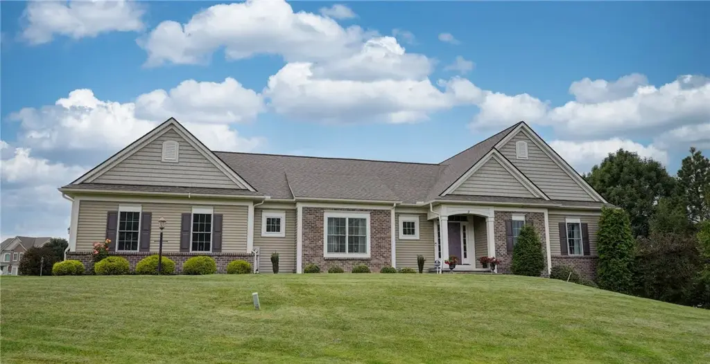 3 Rollins Crossing, Pittsford