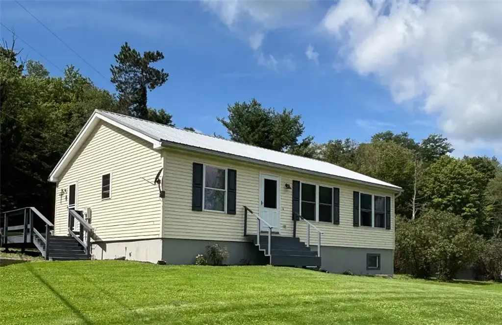 4 Campbell Hill Rd, Tioga