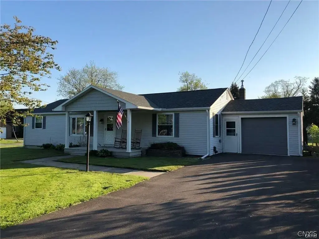 306 W Washington Street N, Hounsfield