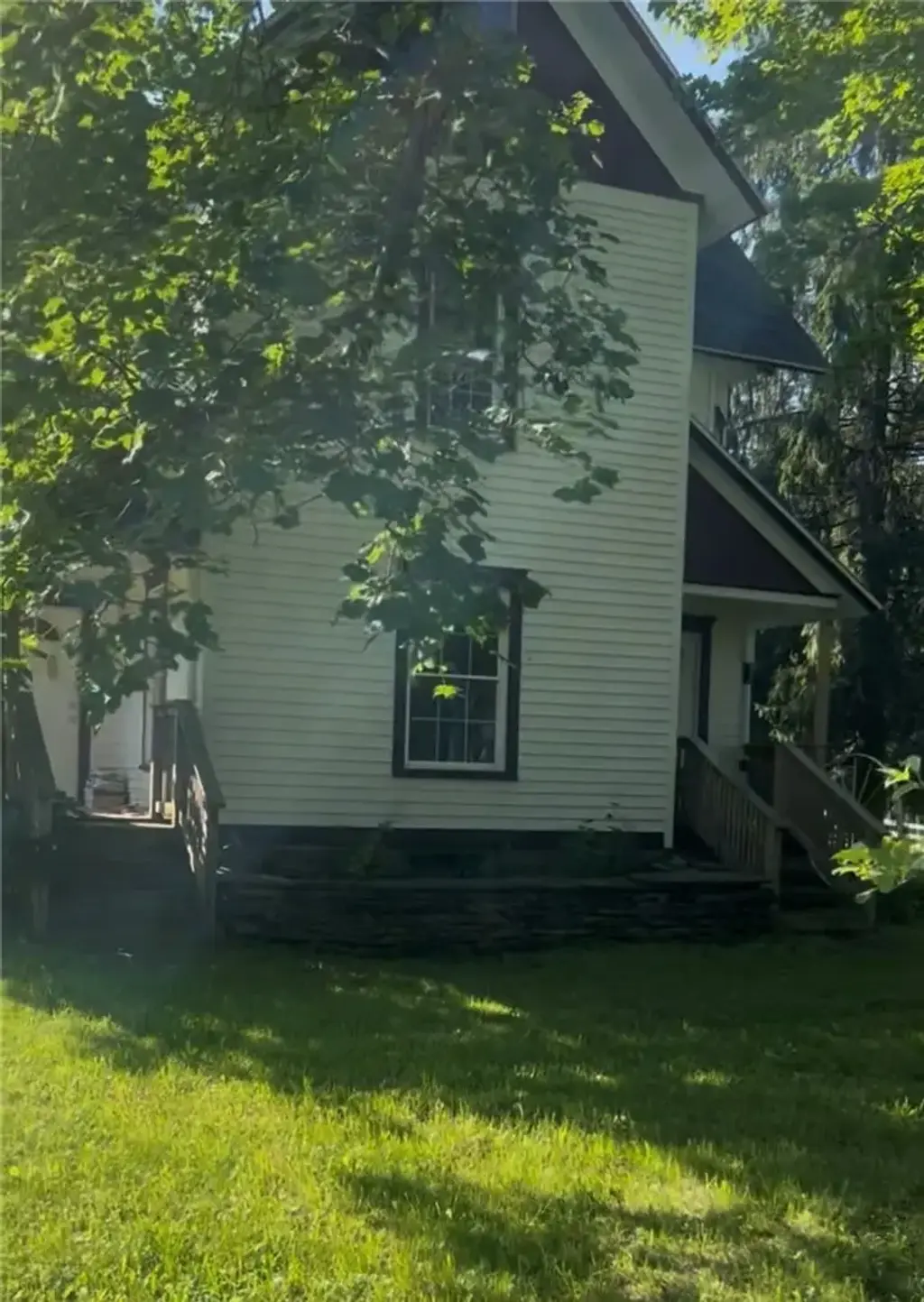 30 River Street, Harpersfield