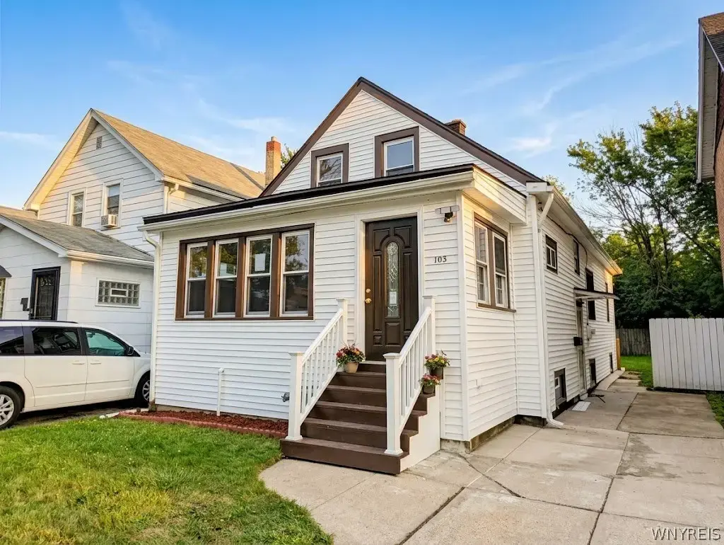 103 Davidson Avenue, Buffalo