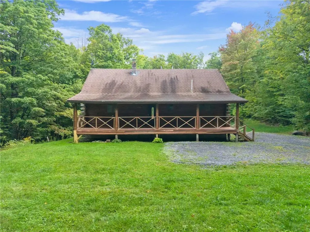 113 Last Chance Lane, Richmondville