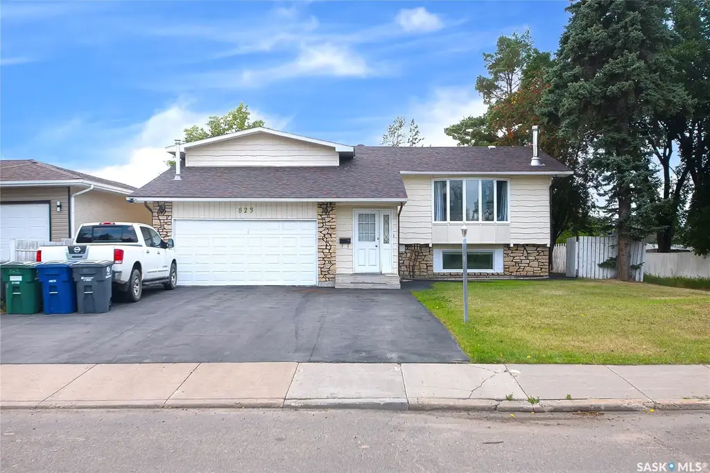 823 Northumberland Avenue, Saskatoon