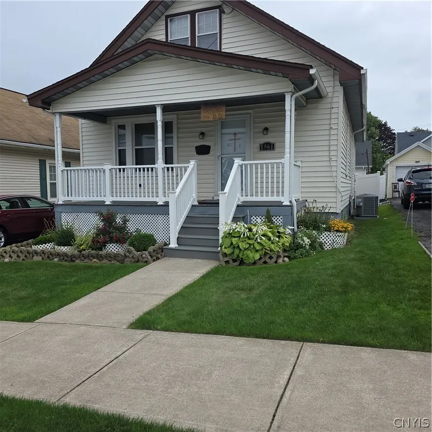 Photo of Listing #S1712193