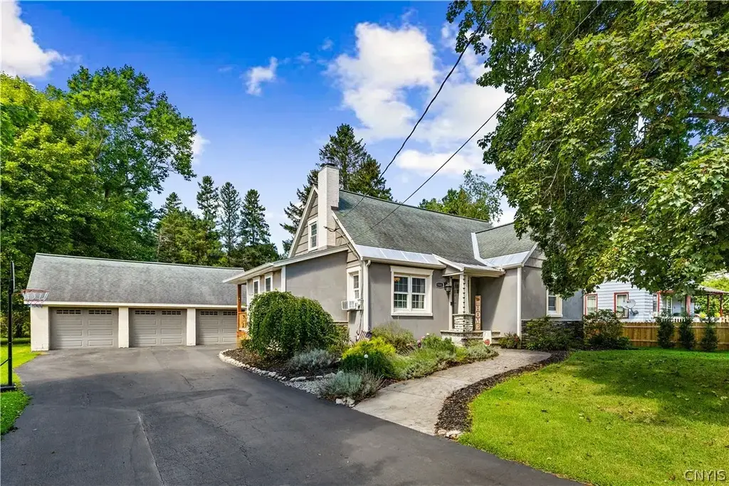 5501 Flanagan Road, Marcy