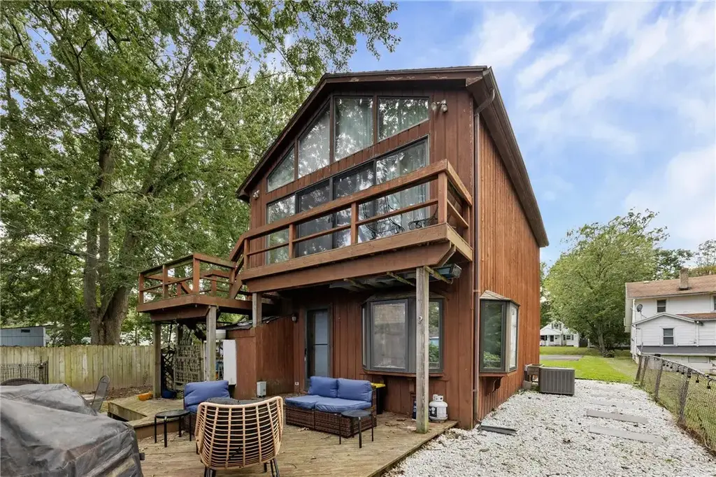 566 Washington Avenue, Irondequoit