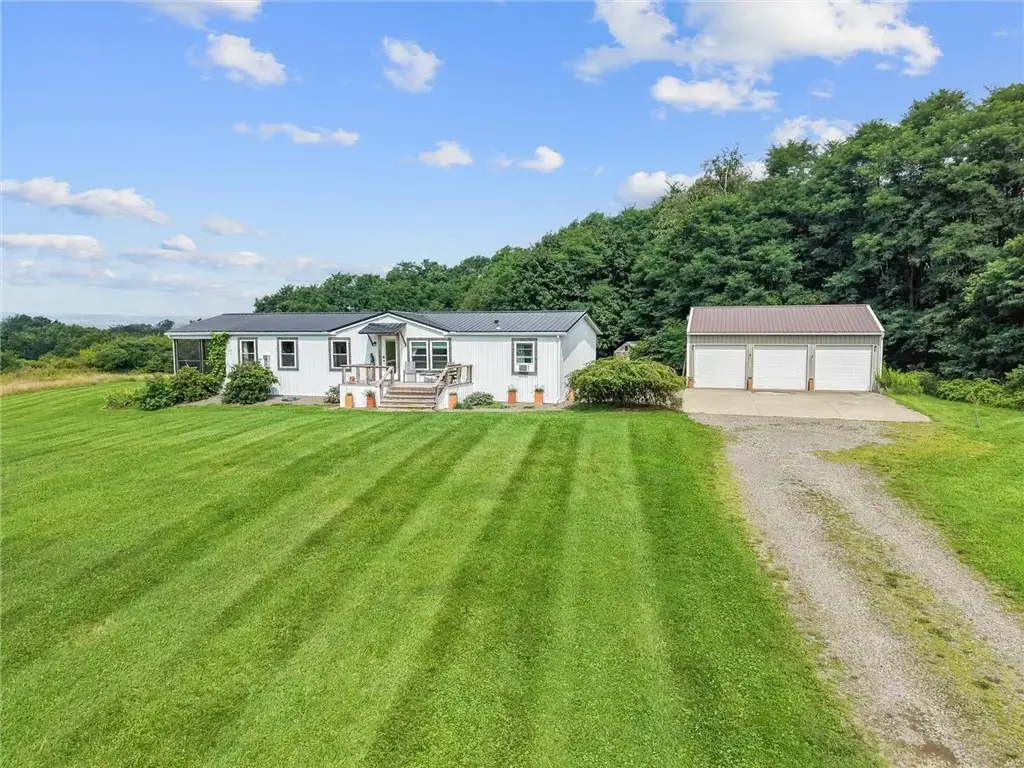 3700 Wine Mountain Road, Hector