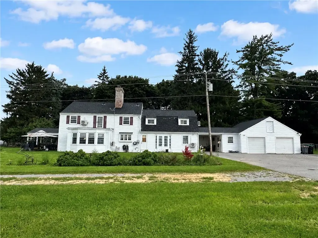 4008 Country Club Road, Geneseo