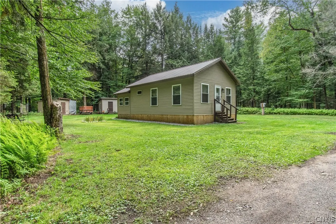 Photo of Listing #S1711368