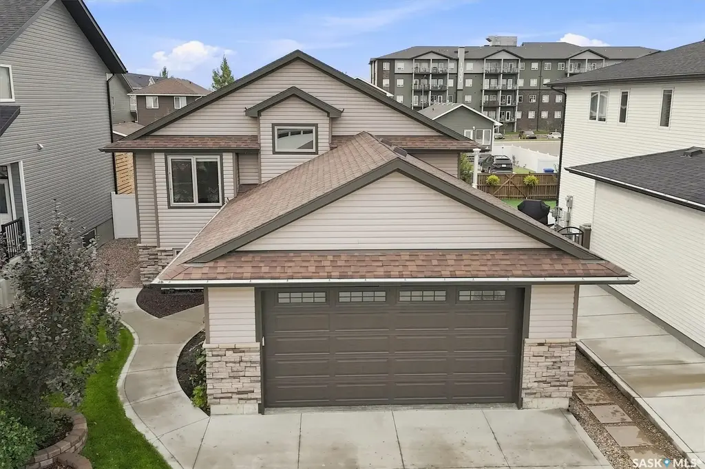 204 Cowan Crescent, Martensville