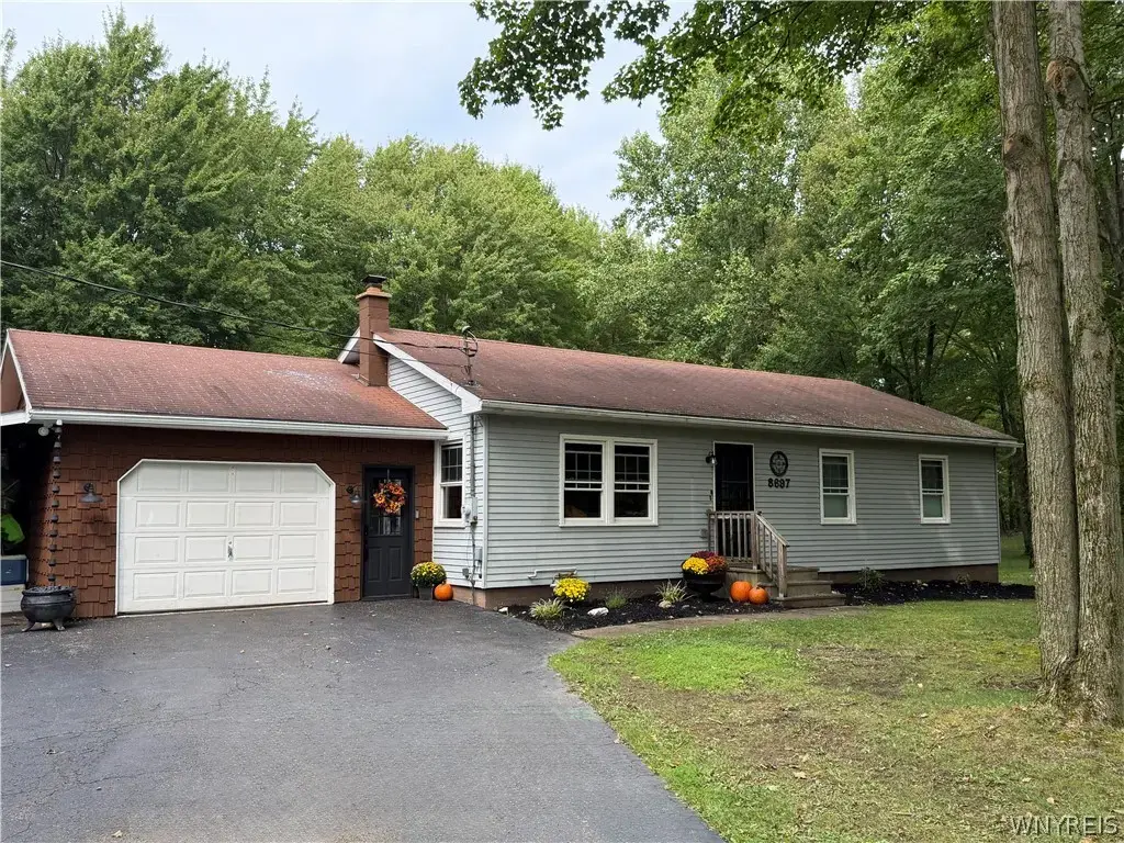 8697 Highland Drive, Eden