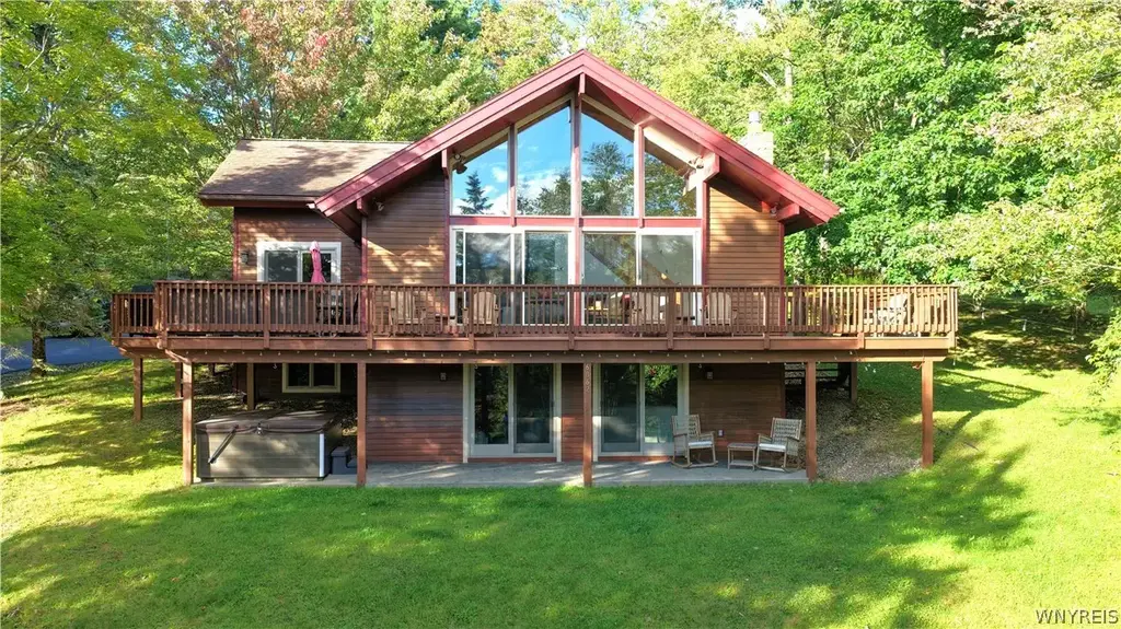6862 Niles Road, Ellicottville