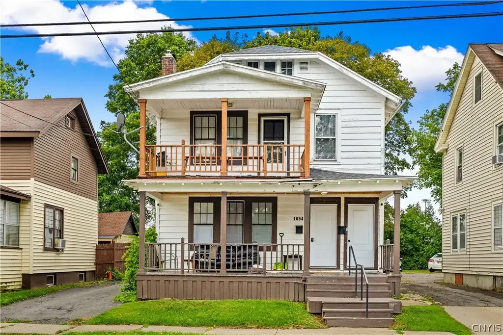 1654 Wesley Avenue, Utica