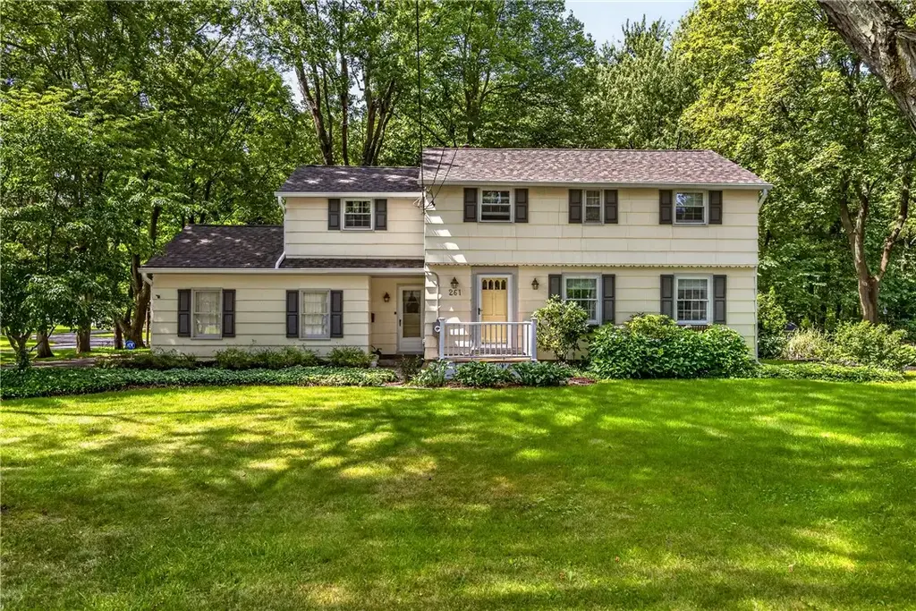 261 South Avenue, Webster