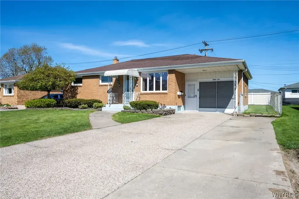 89 Homeworth Parkway, Cheektowaga