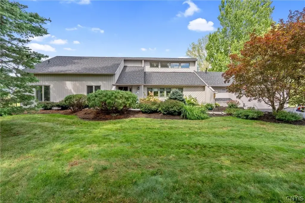 3211 Far Reach Drive, Lysander