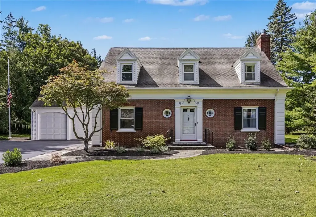 3 Livingston Street, Mendon