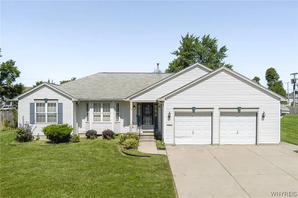 42 Peckham Street, Buffalo