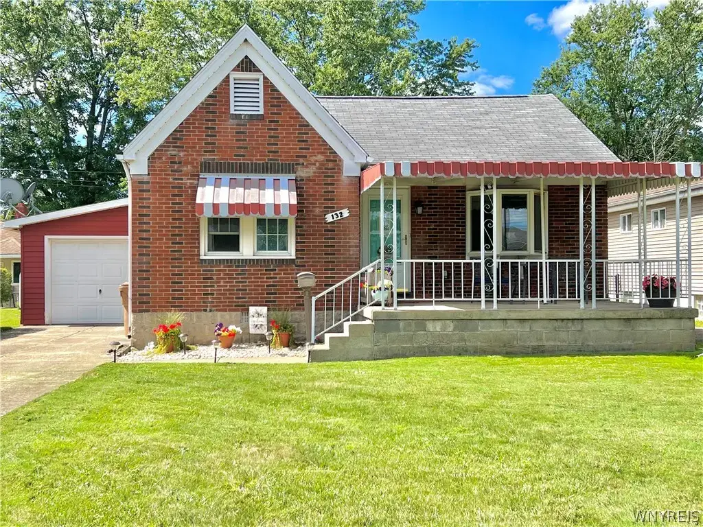 132 Toelsin Road, Cheektowaga