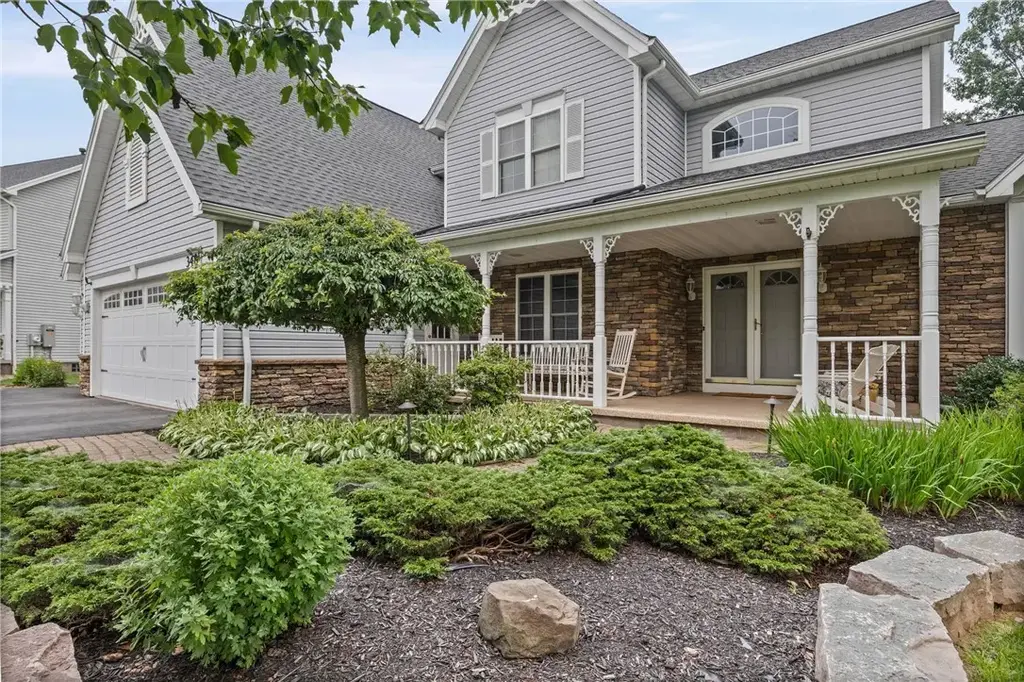 348 Red Spruce Lane, Greece