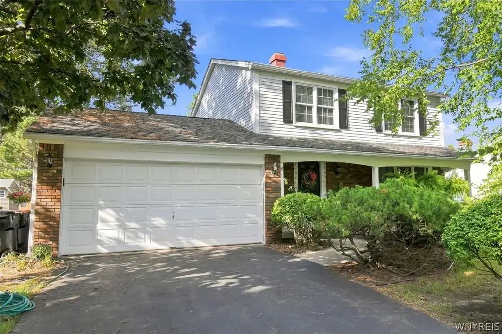 37 Heritage Drive, Lancaster