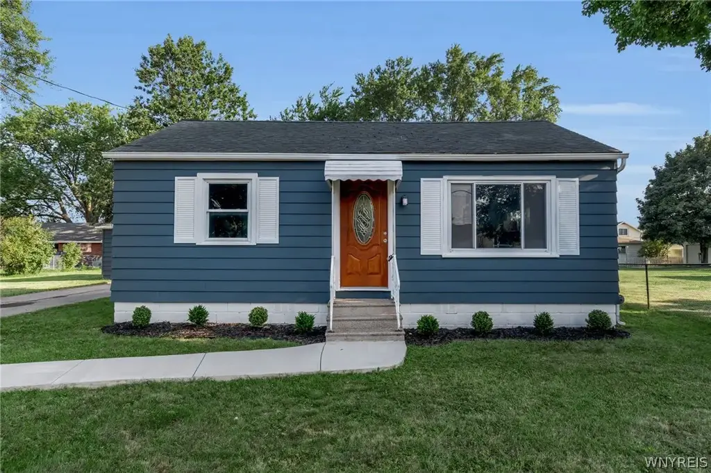 58 Goering Avenue, Cheektowaga