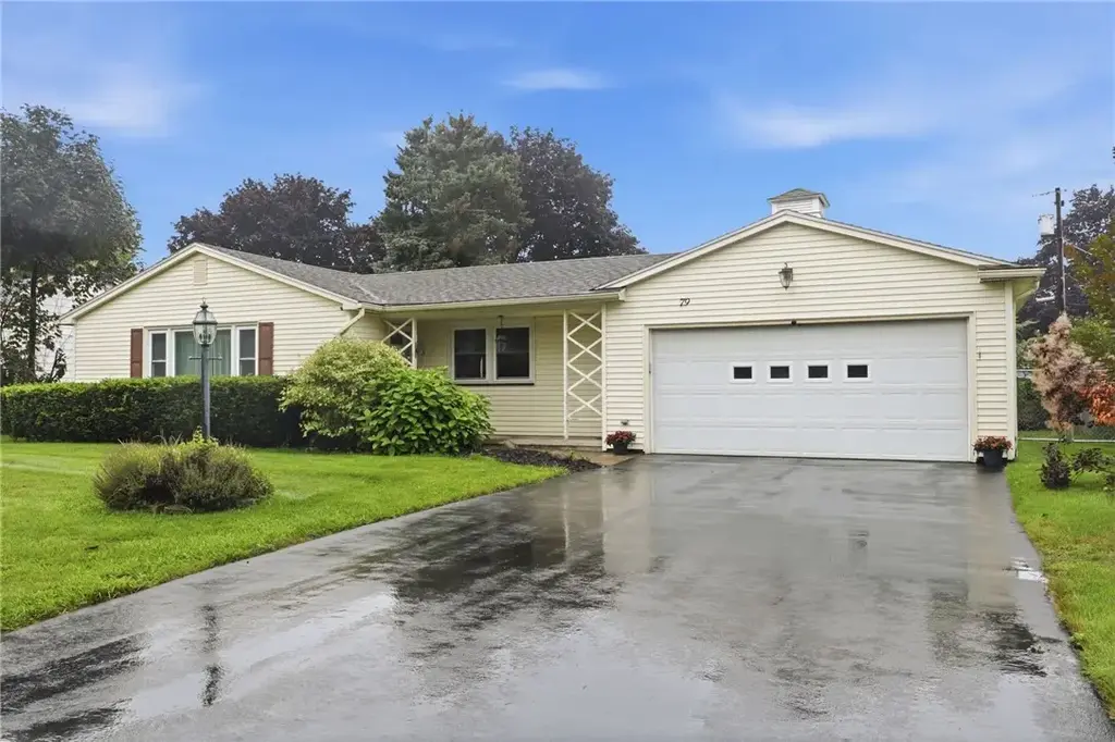 79 Fern Castle Drive, Irondequoit