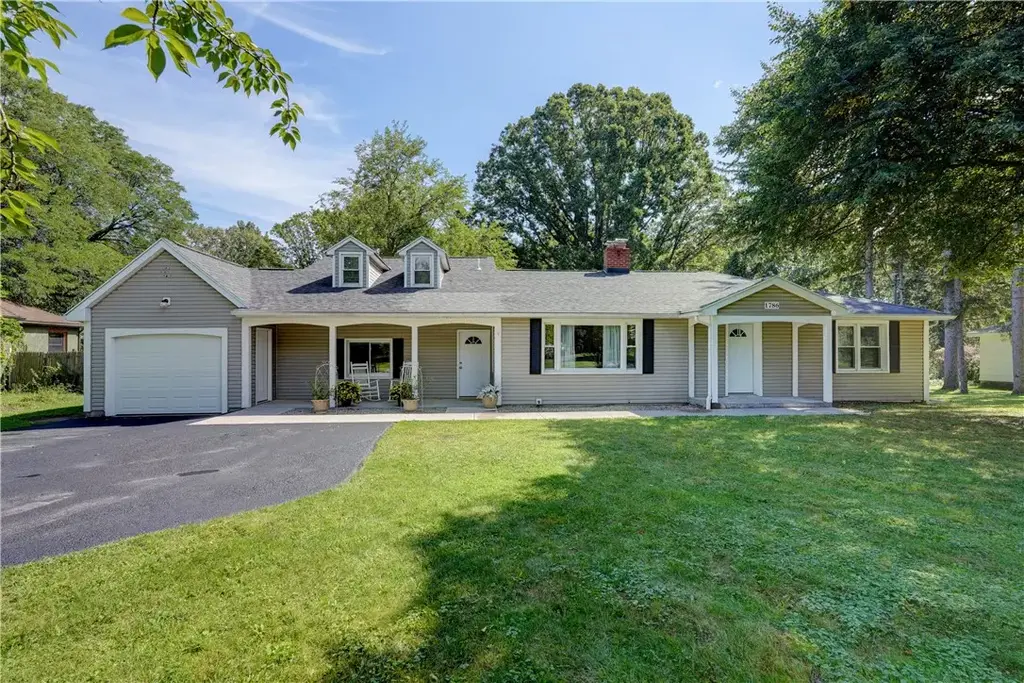 1786 Baird Road, Penfield