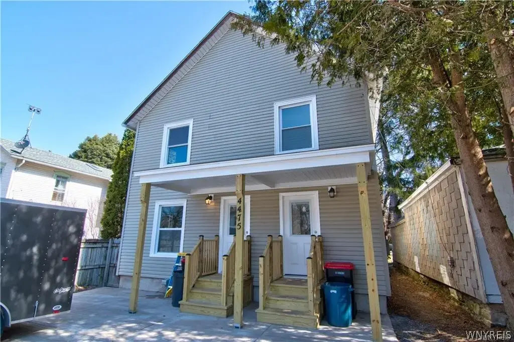 4475 Main Street, Royalton
