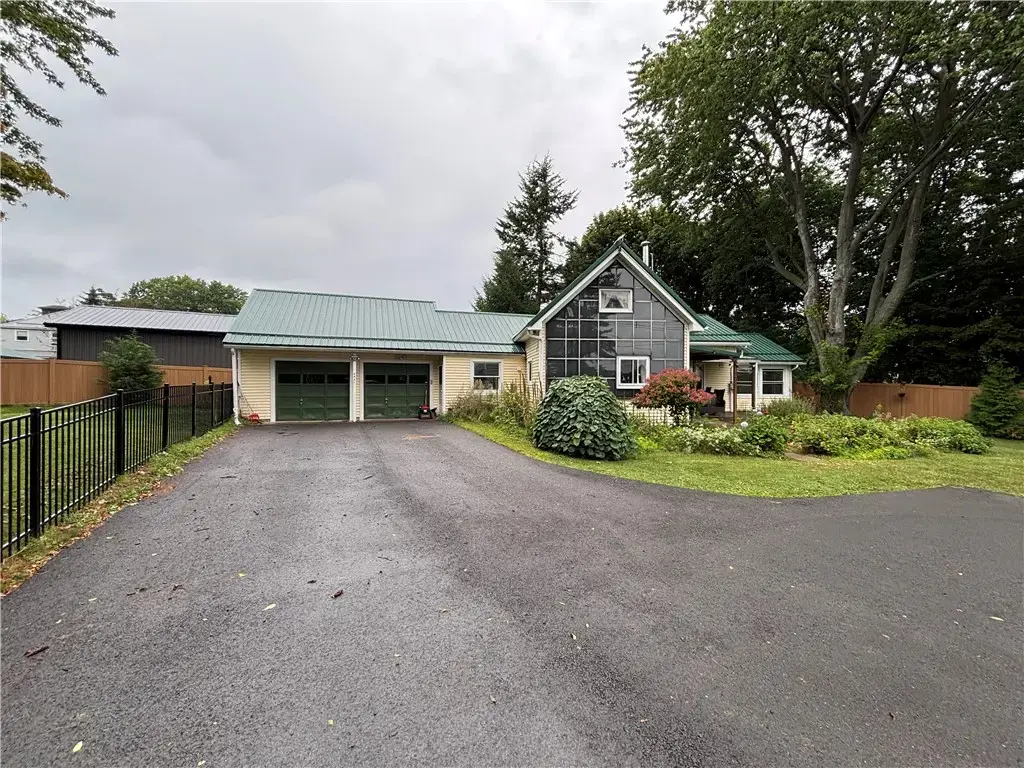 8441 Lummis Street Extension, Sodus