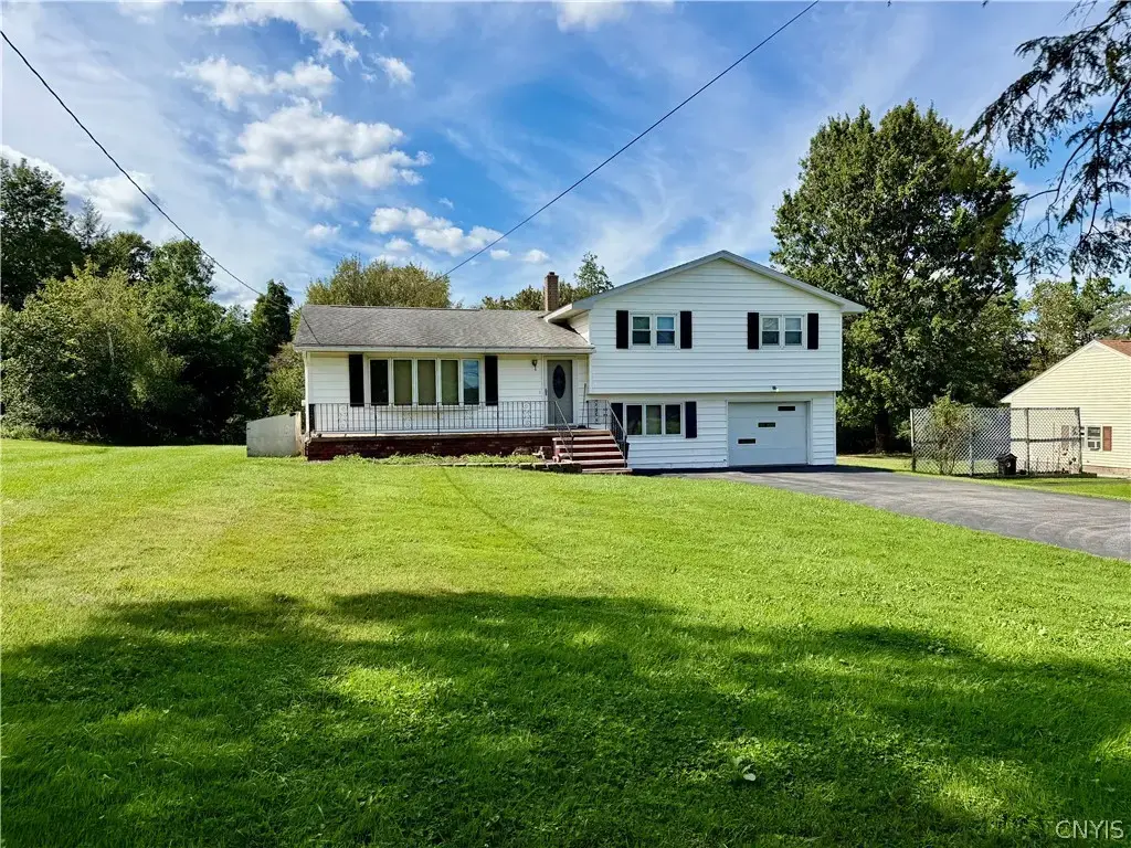 557 Brown Road, Frankfort