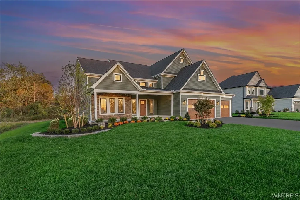 5211 Kandefer's Trail, Clarence