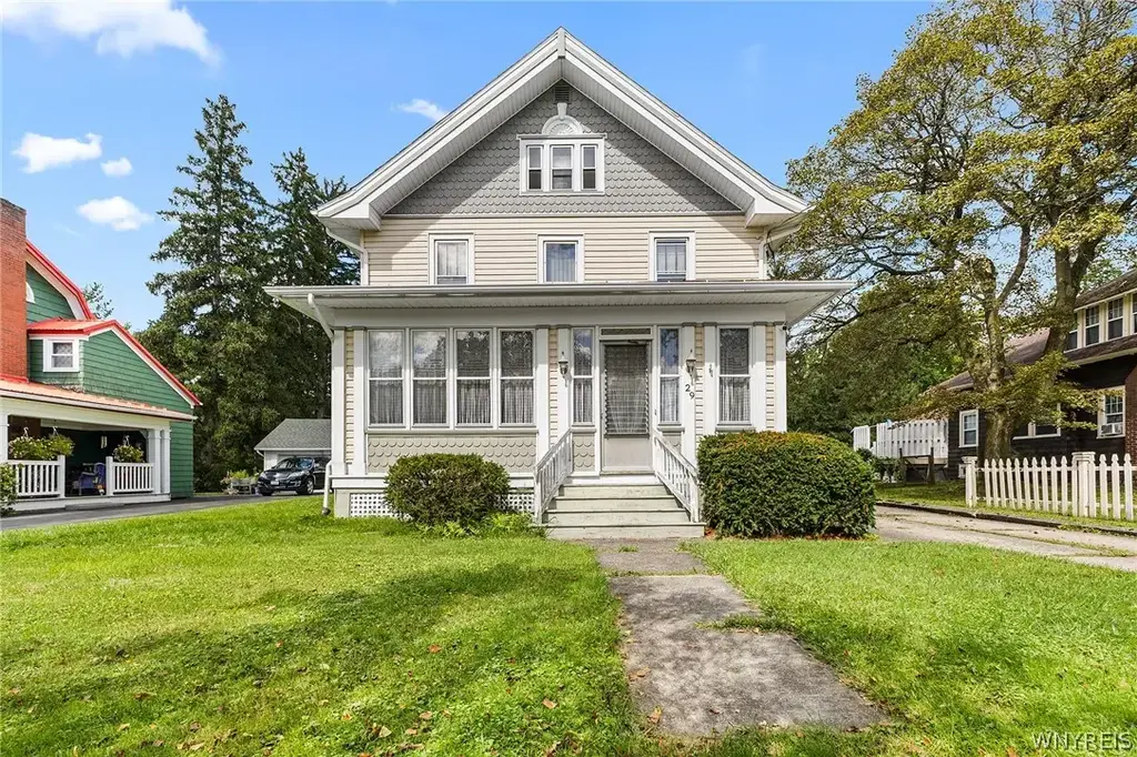 29 Northview Park, Attica