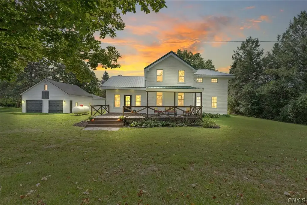 211 Harris Hill Road, Hannibal