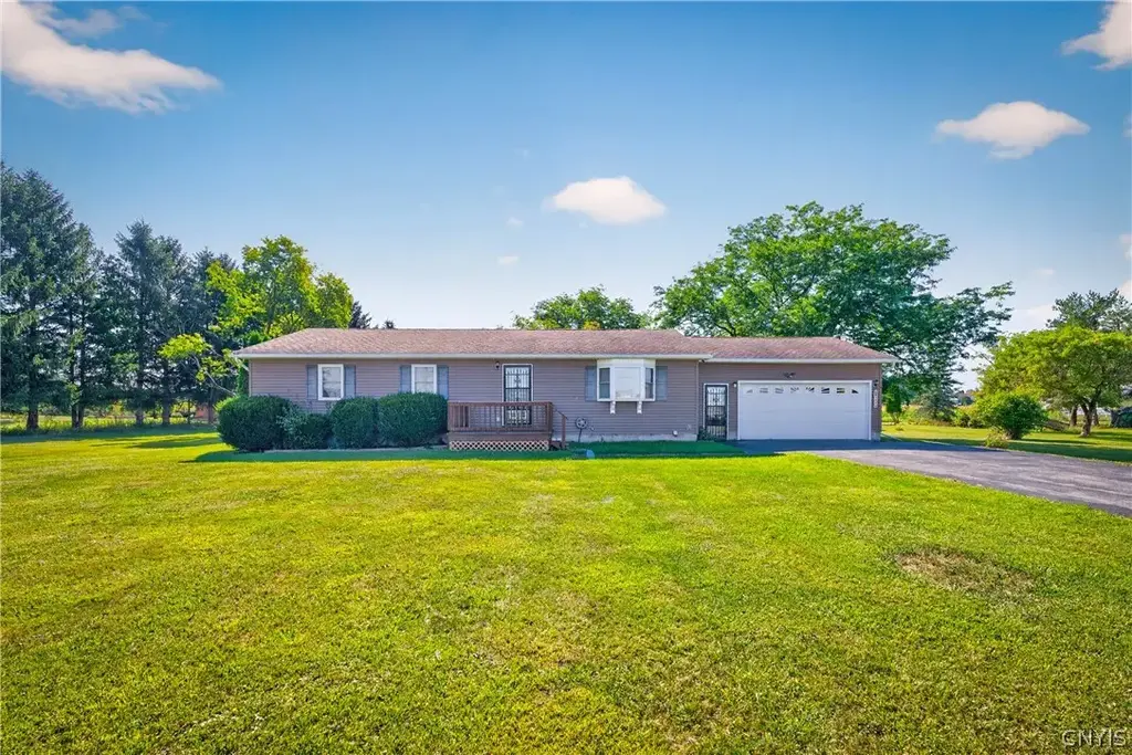 5320 Sarenski Road, Verona