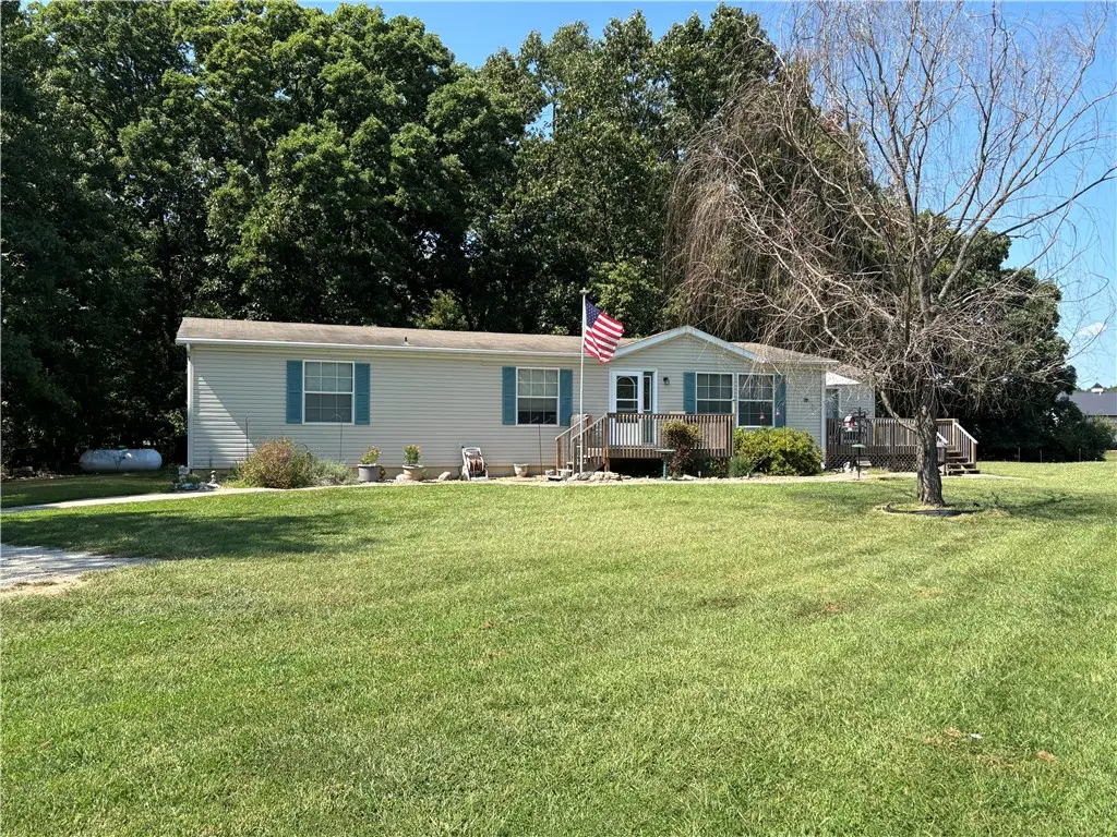2121 E 1500 North Road, Shelbyville